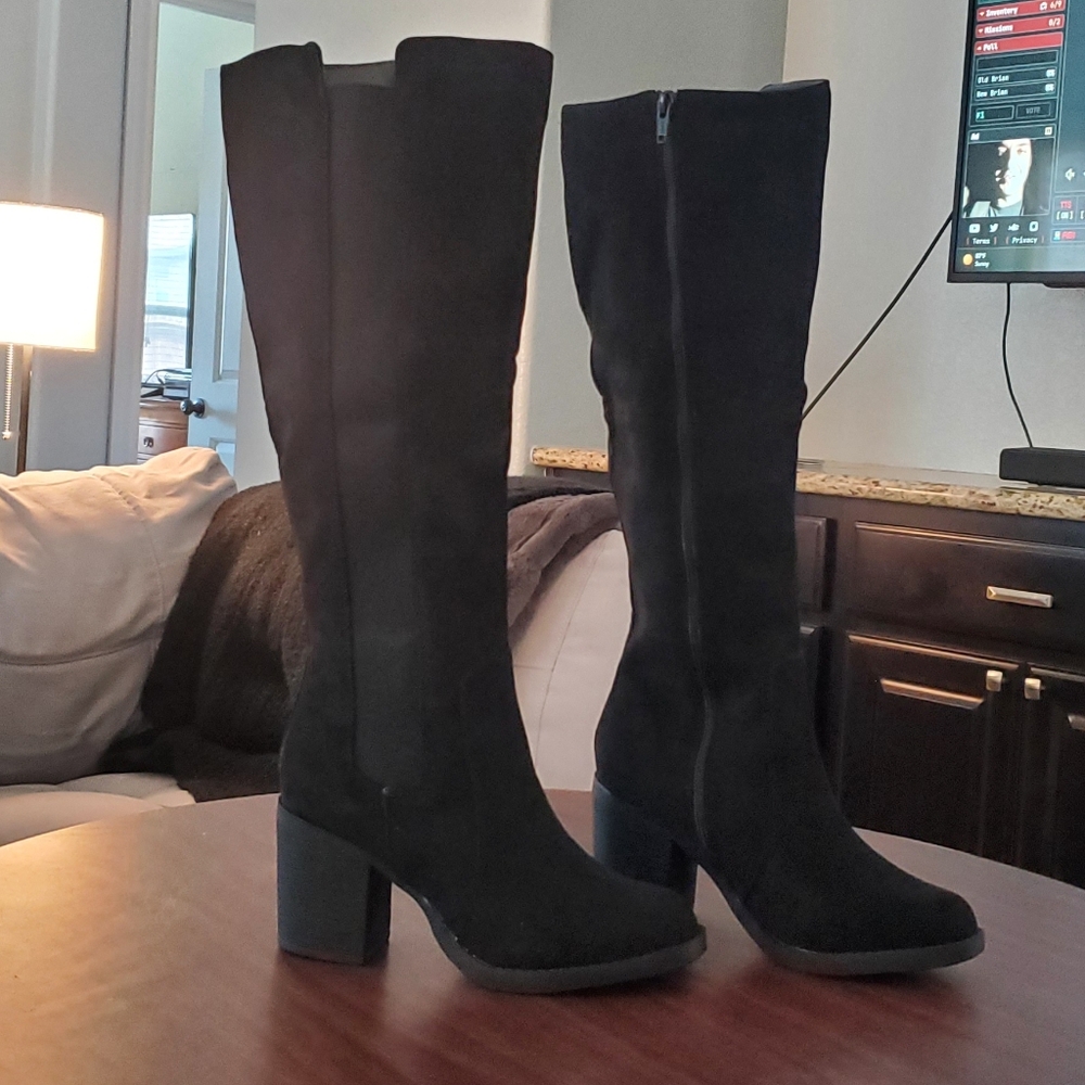 Knee High Black Suade Boots